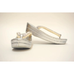 Bộ túi xách và dép zori kích thước F - Hàng hiệu Authentic 884242