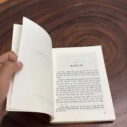 II Văn Học: Ca-Dăng - J.O.CỚC.ÚT - 2001 977196
