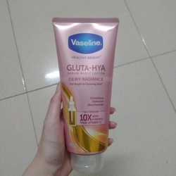 Vaseline kem dưỡng trắng da body