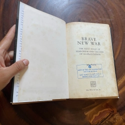 II English Book: BRAVE NEW WAR - John Robb - 2007 443164
