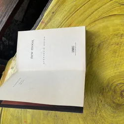 NEW MOON- STEPHENIE MEYER 603029