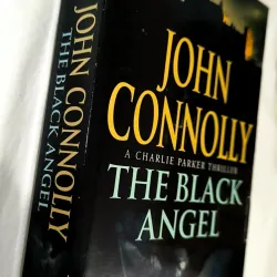 Sách ngoại văn cũ khổ lớn – The Black Angel (John Connolly) | Bìa mềm
