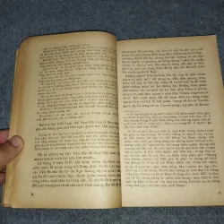 MƯỜI NGÀY RUNG CHUYỂN THẾ GIỚI 700690