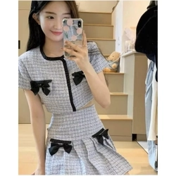 SET ÁO DẠ CARO NHÍ ĐÍNH NƠ ĐEN VIỀN REN ĐEN + CHÂN VÁY XẾP LY ĐÍNH NƠ ĐEN 442808