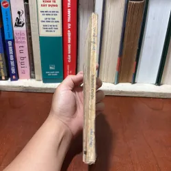 II Văn Học: Người Cười - VICTO HUYGO - 1988 751109