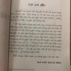 Bộ sách Đời vua triều Nguyễn (2 quyển) 305415