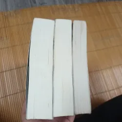 Trọn bộ 3t Đỏ Trỗi Dậy- Pierce Brown 1010647