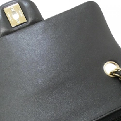 Túi xách chéo Chanel 69900 612106