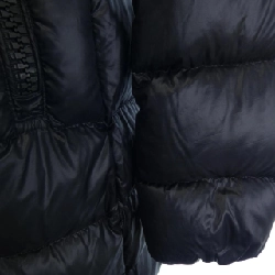 Áo khoác lông vũ MONCLER 639423