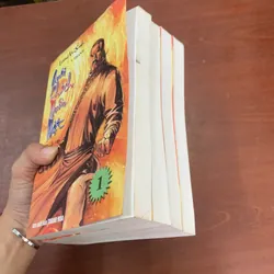 QUÁI KHÁCH MUÔN MẶT (TRỌN BỘ 4 TẬP) - LƯƠNG VŨ SINH 1061614