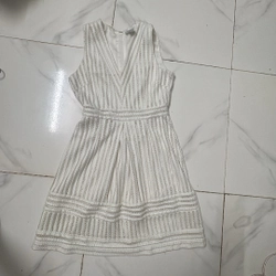 Đầm dạo phố size S màu trắng kem đã qua sữ dụng  448575