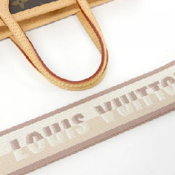 Túi Louis Vuitton Monogram Neverfull BB M46705 609036