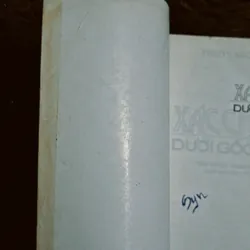 Xác chết dưới gốc sồi 699362