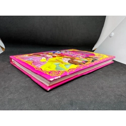 100 Câu Chuyện Về Các Nàng Công Chúa, Tập 1, Bìa Cứng, Mới 80% (Chóc Bìa Nhẹ, Ố Vàng), 2013 SBM2407 450633