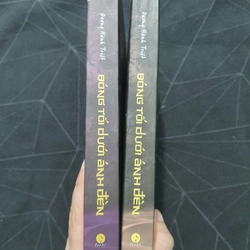 Combo "Bóng tối dưới ánh đèn" (tập 2 & 4, có mộc)- Dương Hành Triệt 476705