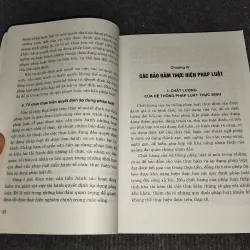 THỰC HIỆN PHÁP LUẬT VÀ VĂN HOÁ PHÁP LÝ TRONG ĐỜI SỐNG XÃ HỘI 993008