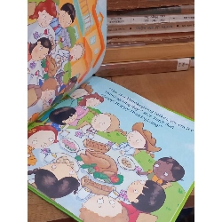 All around the world  - Little Story Town 1026980