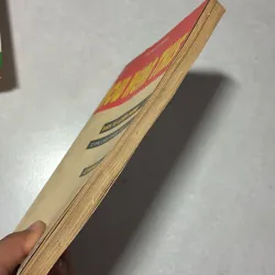 Sách tự luyện nghe Tiếng Anh - Lê Văn Khuê (2 cuốn) 681259