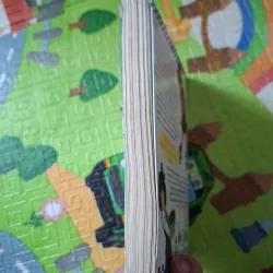 Junie B. Jones Có Con Quái Vật Dưới Gầm Giường 927033