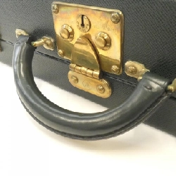 Túi Louis Vuitton Taiga President M30004 617378