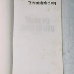 Thiếu nữ đánh cờ vây 701861