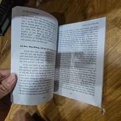 Vũ trụ huyền bí Giá 65k 611784