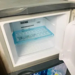 Tủ lạnh International 140 lít còn mới 763555