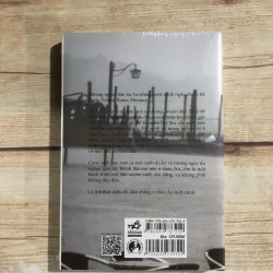 Bất Hạnh Là Một Tài Sản: Một Mình Ở Châu Âu - Phan Việt 785986