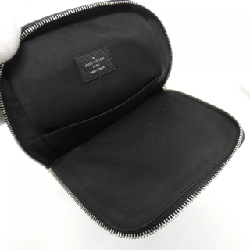 Túi đeo chéo Louis Vuitton Taiga Avenue M30443 610268