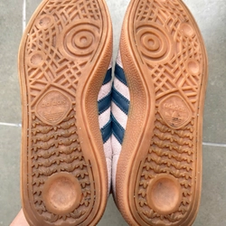 Adidas Gazelle chính hãng size 36/37 đã có dán gót có tặng kèm dây giày theo màu mong muốn 509656