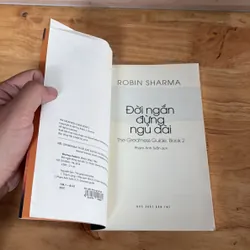 II Tựa sách: Đời Ngắn Đừng Ngủ Dài - Robin Sharma - 2019 442962
