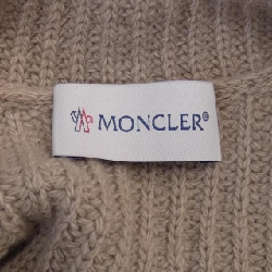 Áo khoác lông vũ MONCLER 642102