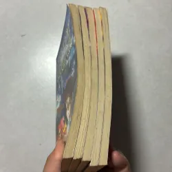 Charlie Bone Lúc nửa đêm  971066