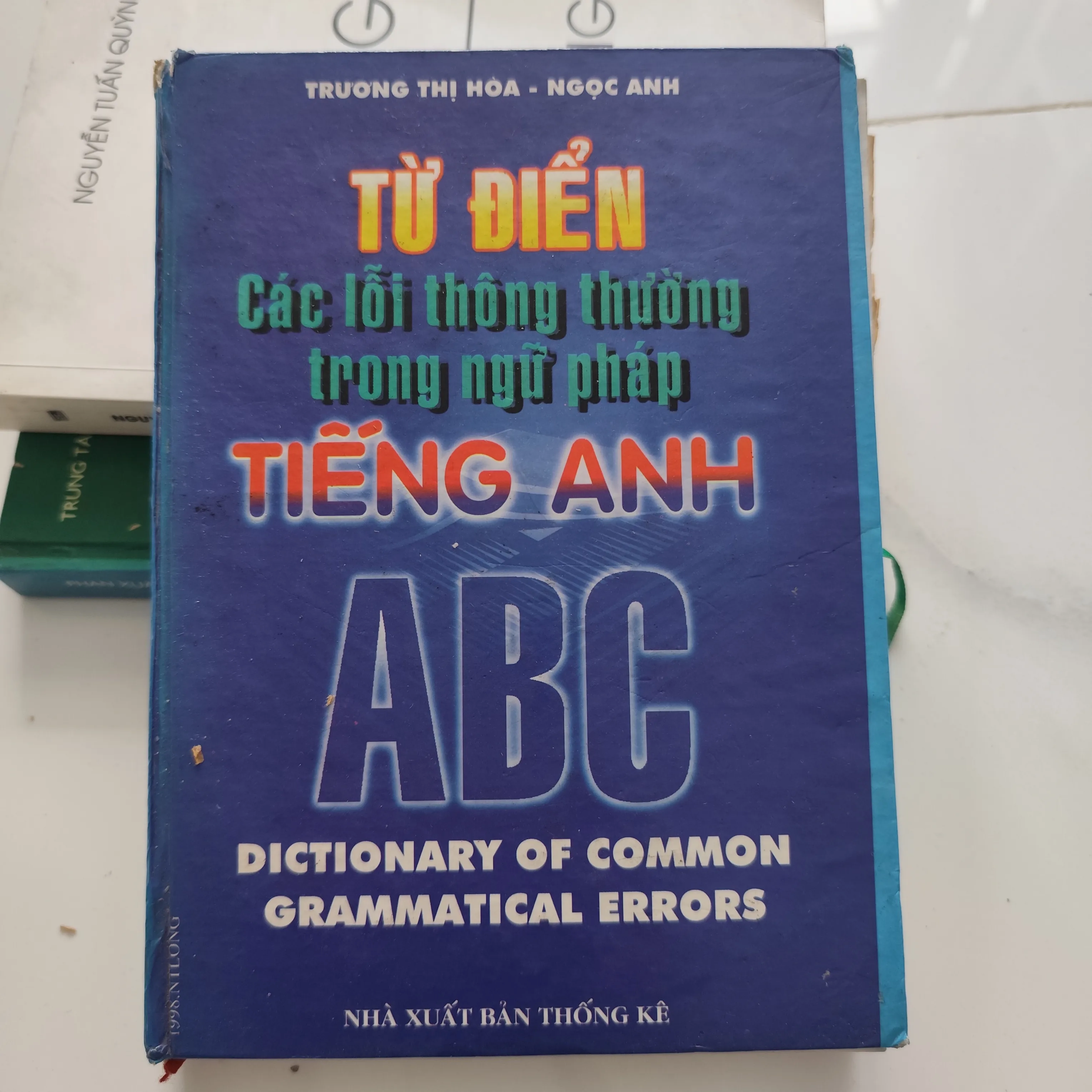 Từ điển các lỗi thông thường trong ngữ pháp Tiếng Anh - bìa cứng by  - Sách Book Cover - Ngọc Hiển Books