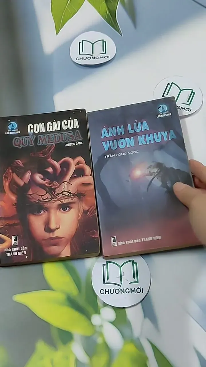Combo Truyện: Ánh Lửa Vườn Khuya, Con Gái Của Quỷ Medusa 703129