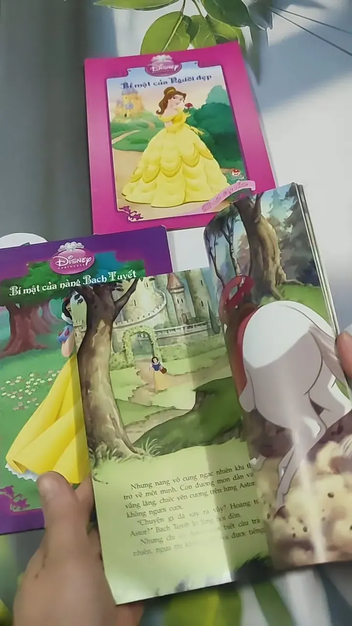 Combo Truyện Màu Cổ Tích Walt Disney: Bạch Tuyết Và Bảy Chú Lùn, Bí Mật Của Người Đẹp 715657