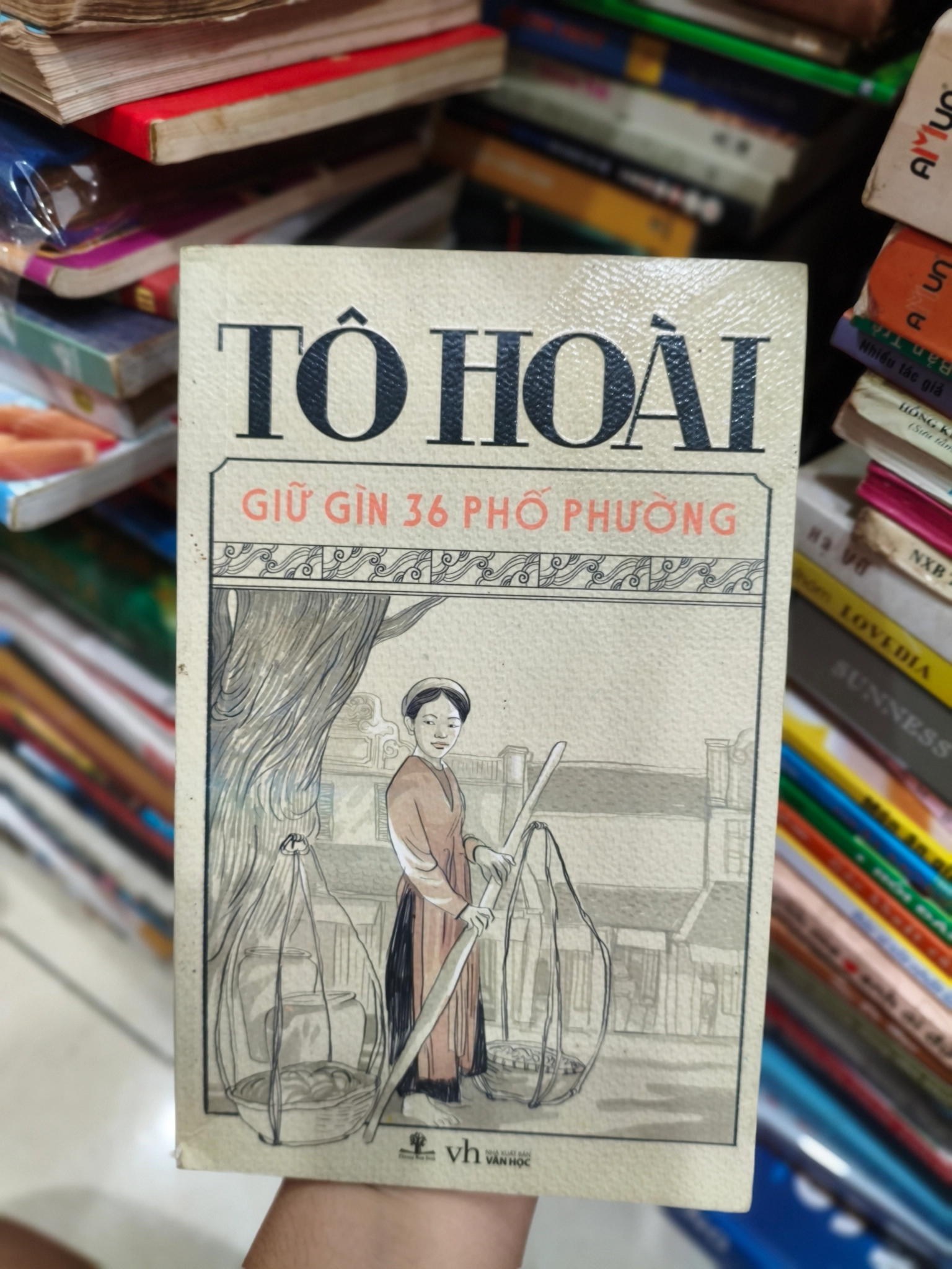 Giữ gìn 36 phố phường 🌱 by  - Sách Book Cover - Ngọc Hiển Books
