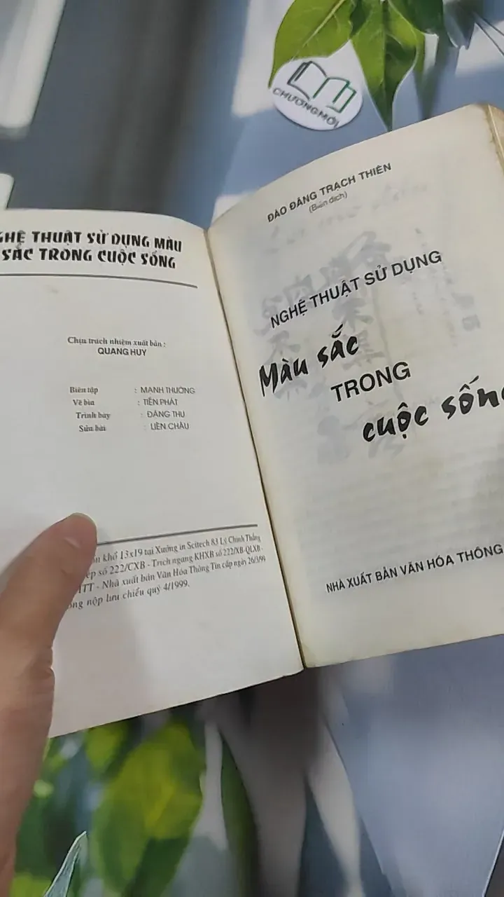 [XƯA] Nghệ Thuật Sử Dụng Màu Sắc Trong Cuộc Sống (1999) - Đào Đăng Trạch Thiên 776167