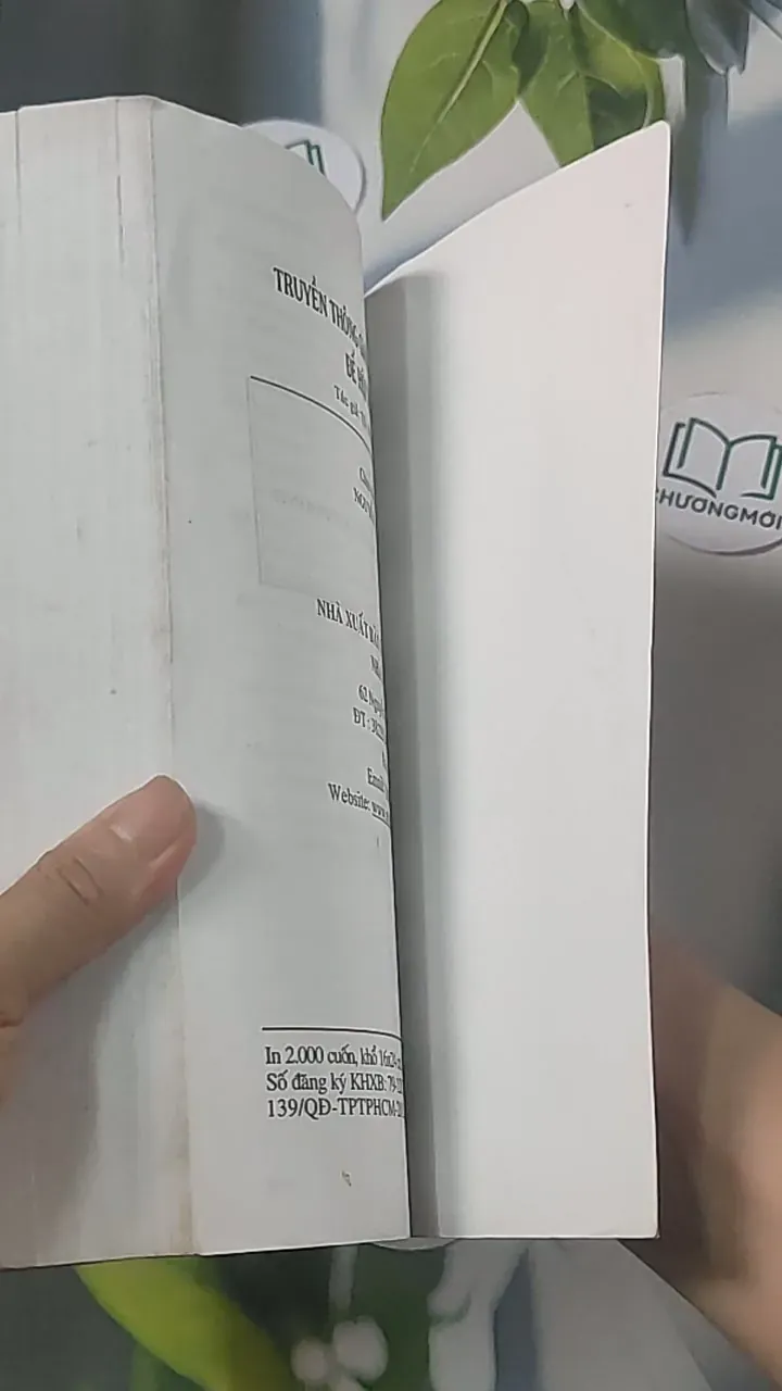 Truyền thông giao tiếp trong kinh doanh để hội nhập toàn cầu - Nguyễn Hữu Thân 688446