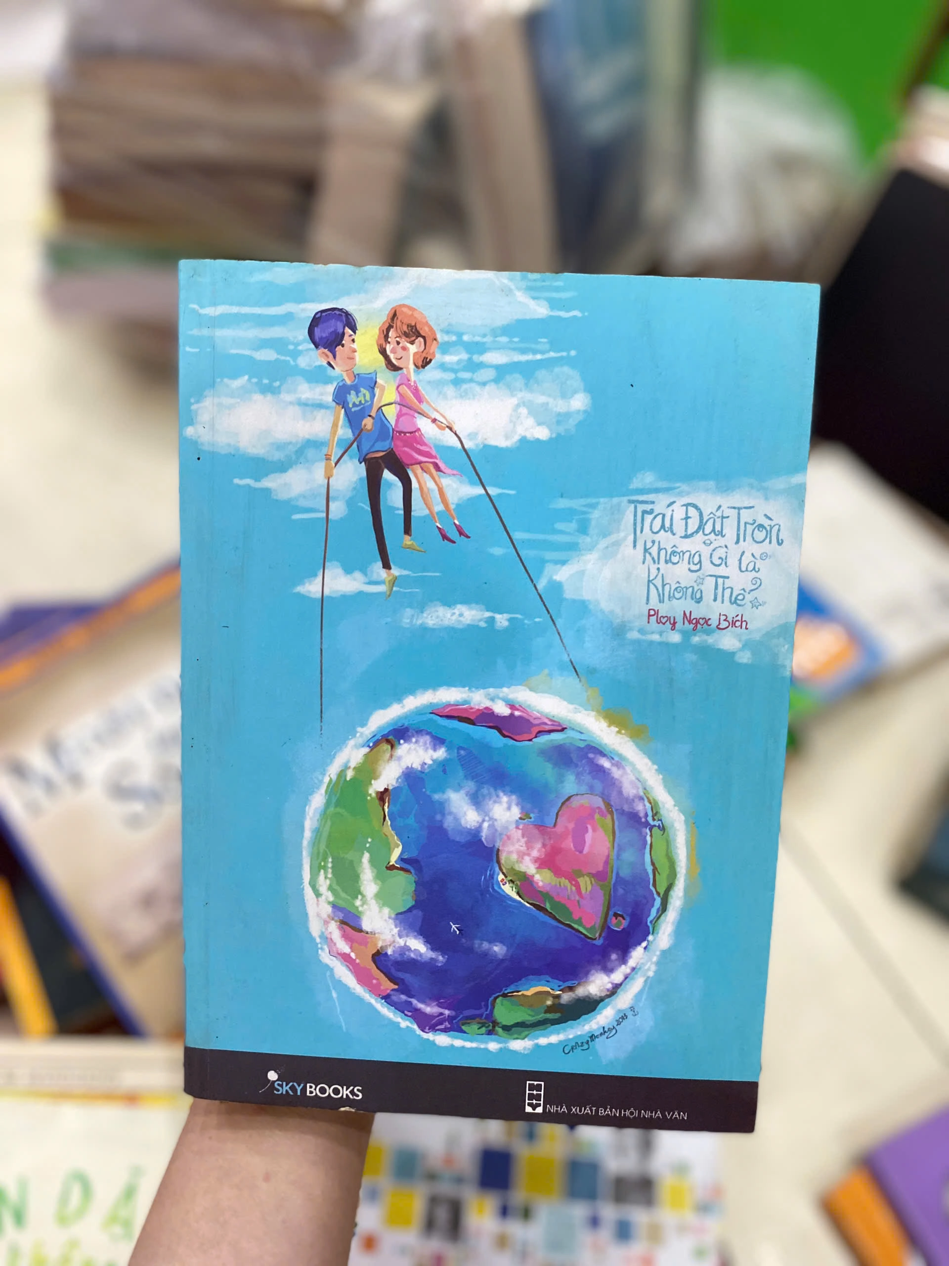 Trái Đất Tròn, Không Gì Là Không Thể by  - Sách Book Cover - Ngọc Hiển Books