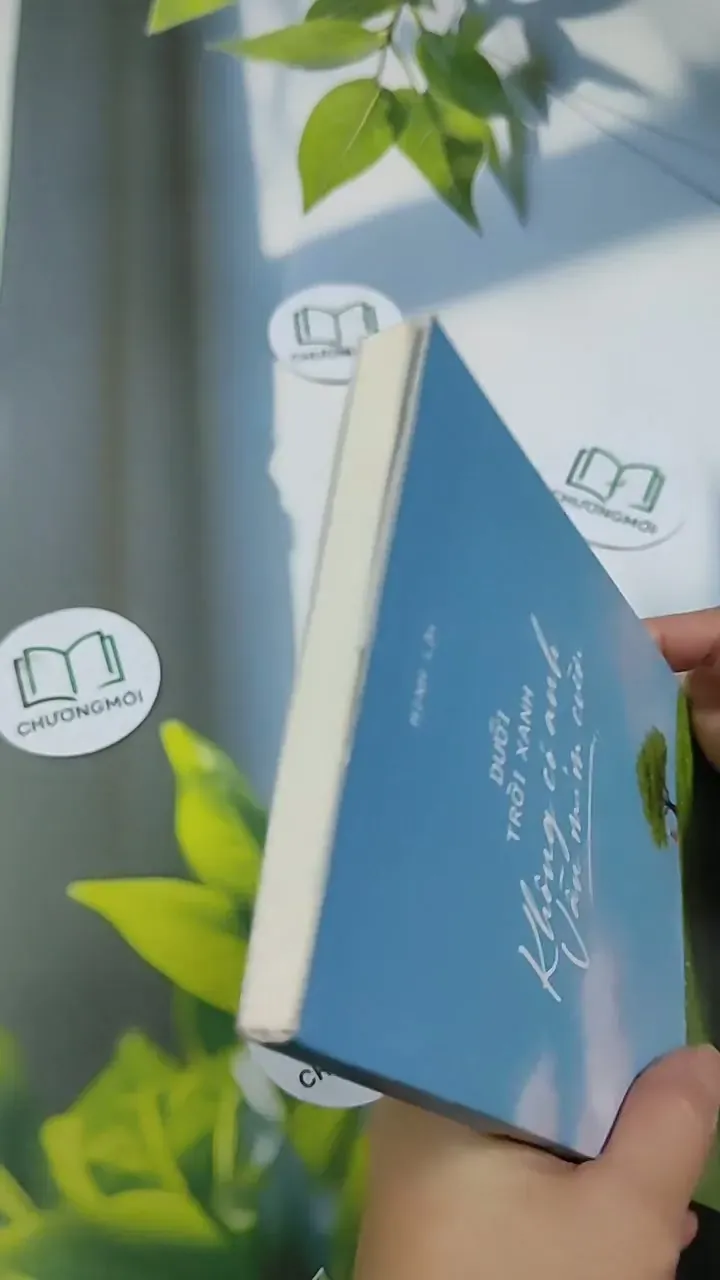 Dưới Trời Xanh Không Có Anh Vẫn Mỉm Cười - Minh Lạc 705670