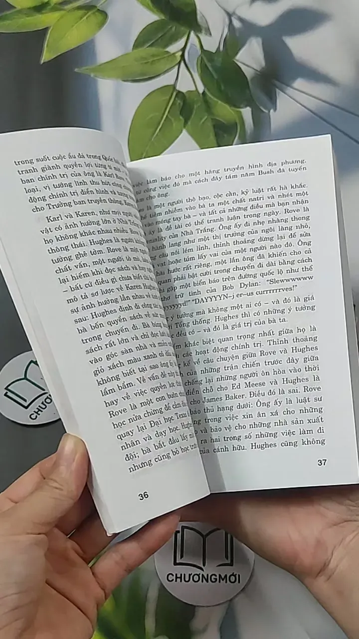 Nhân vật chính: Sự thật về Tổng thống Bush bên trong Nhà Trắng - David Frum 688540