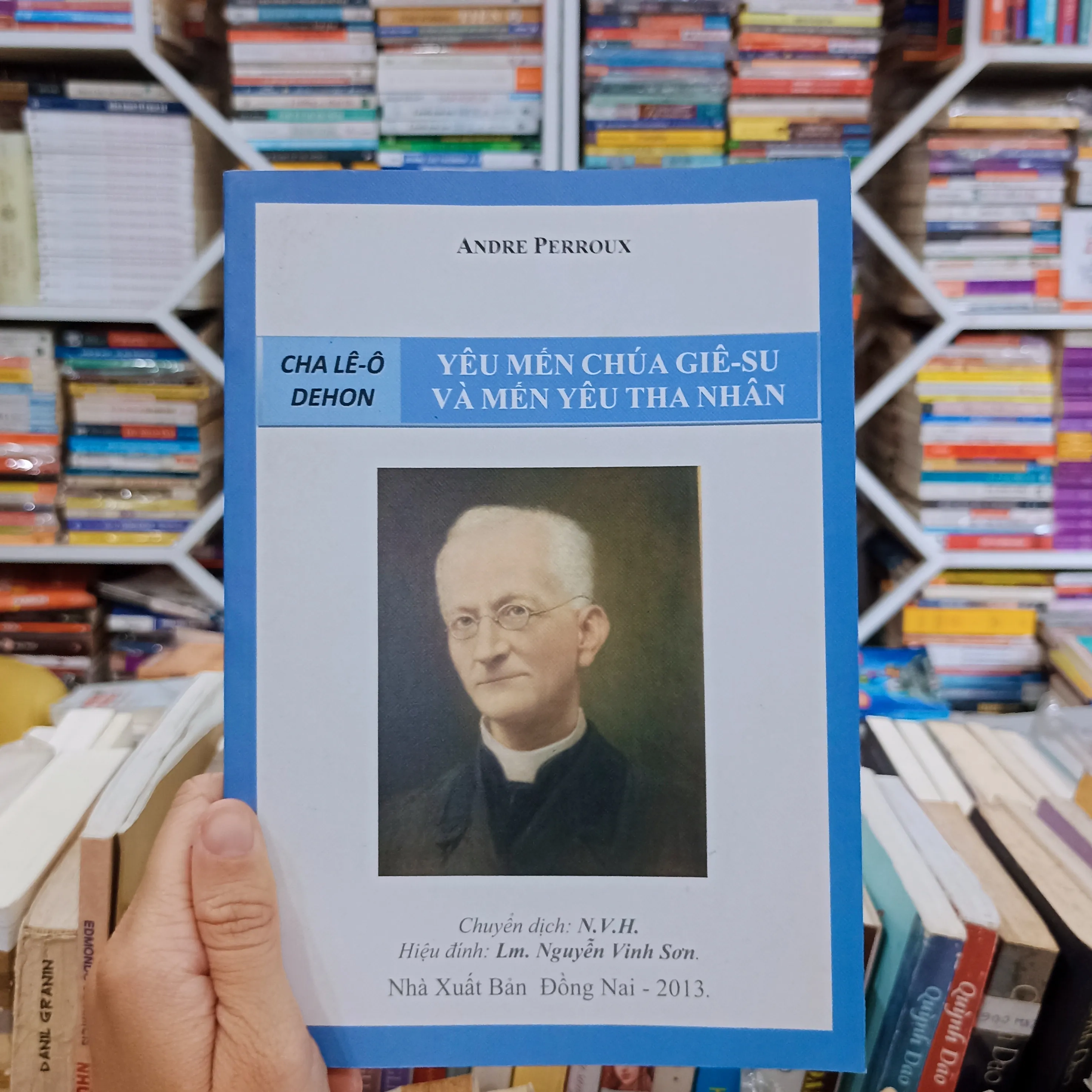 Yêu mến Chúa Giêsu và mến yêu tha nhân 🌻 by  - Sách Book Cover - Ngọc Hiển Books