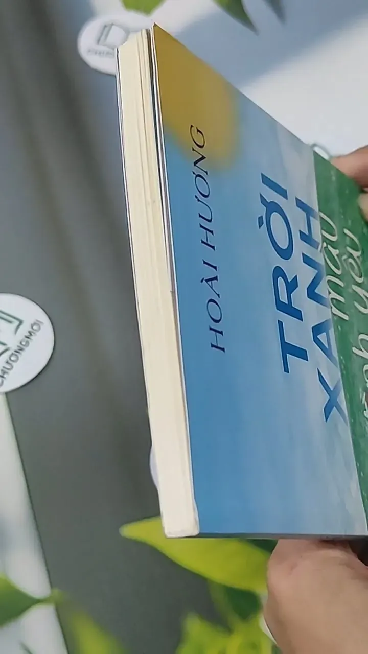 Trời Xanh Màu Tình Yêu - Hoài Hương 705620