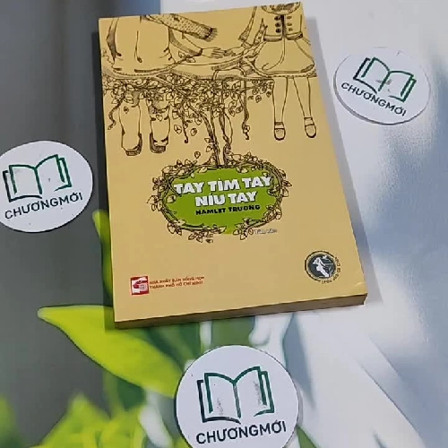 Tay Tìm Tay Níu - Hamlet Trương