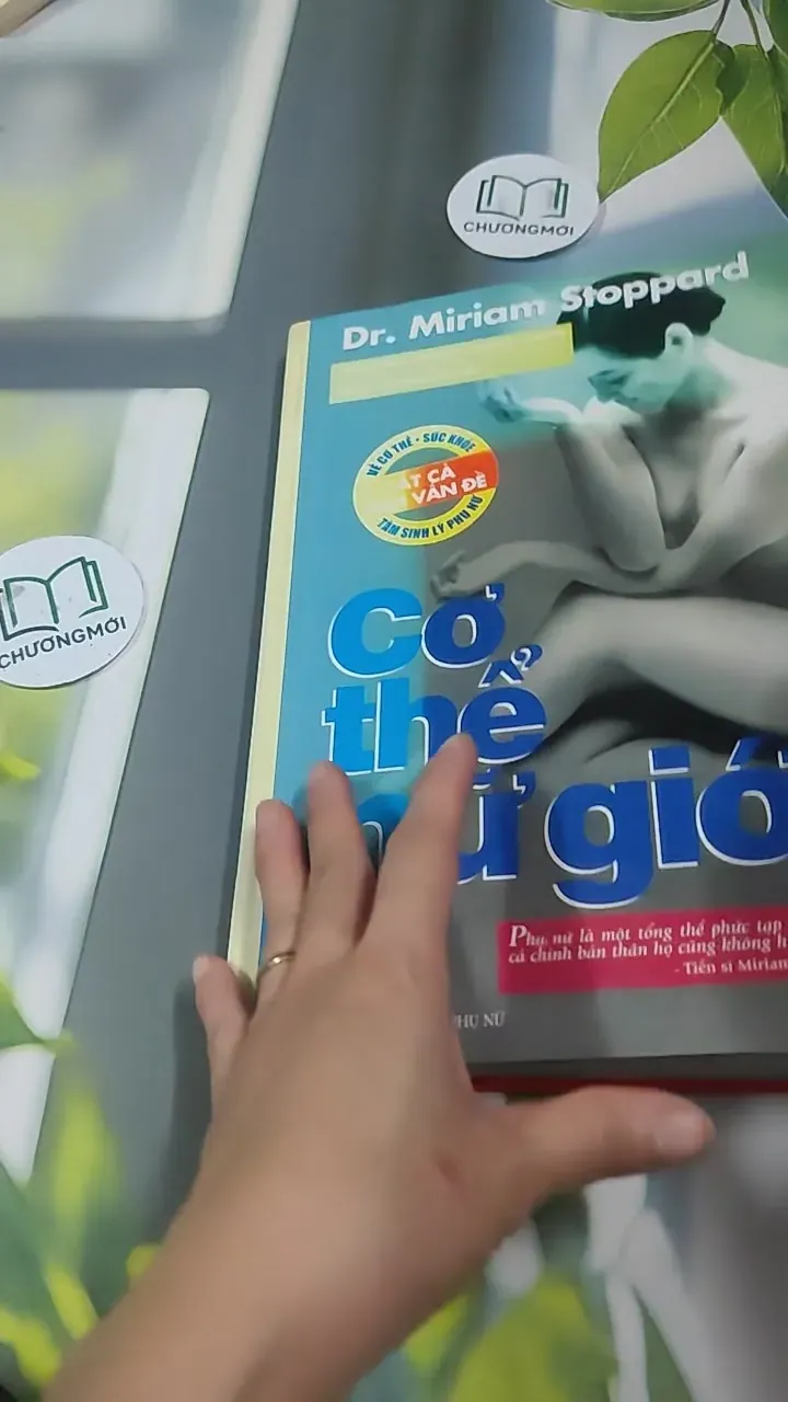[MIỄN PHÍ BỌC SÁCH] Cơ Thể Nữ Giới - Dr. Miriam Stoppard 727376