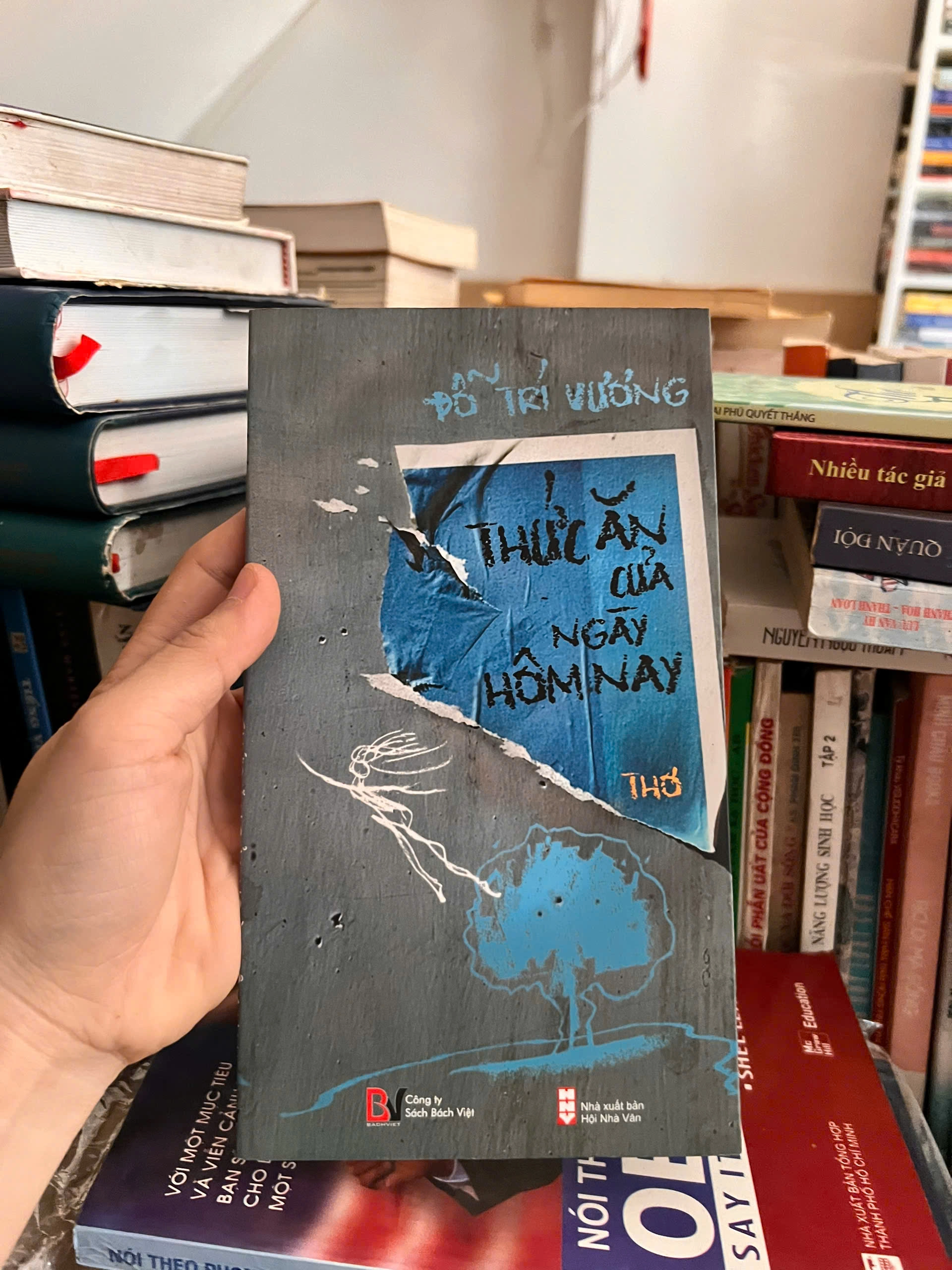 Thơ - Thức Ăn Của Ngày Hôm Nay - Đỗ Trí Vương by Đỗ Trí Vương - Sách Book Cover - Ngọc Hiển Books