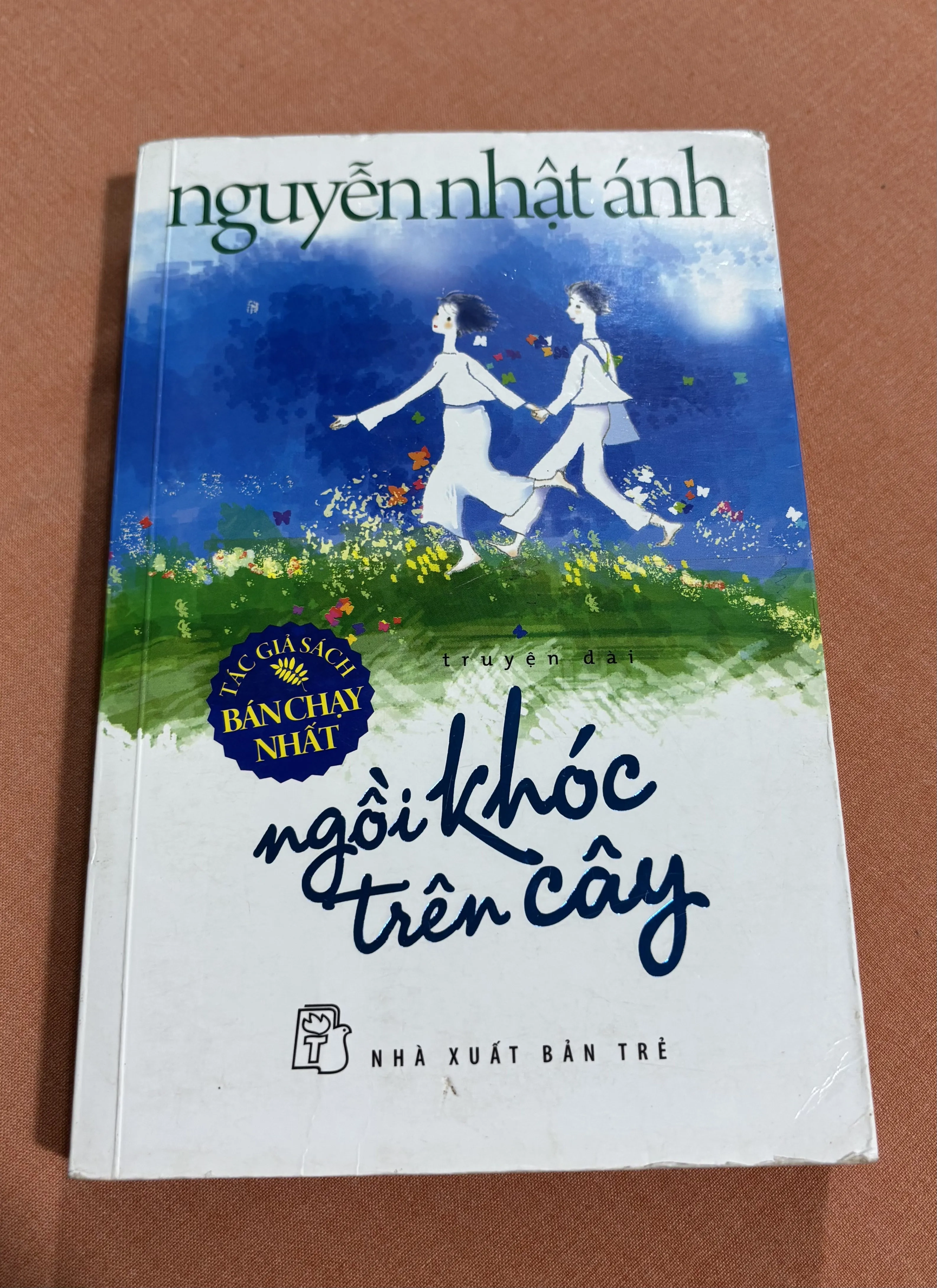 Ngồi khóc trên cây 🌊 by  - Sách Book Cover - Ngọc Hiển Books