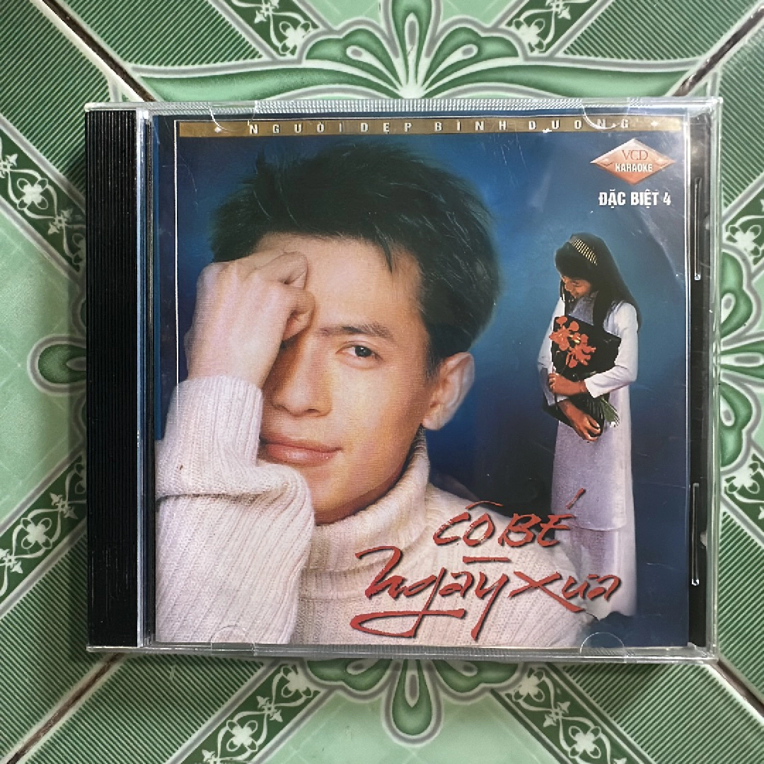 Cô bé ngày xưa - CD Karaoke by  - Sách Book Cover - Ngọc Hiển Books