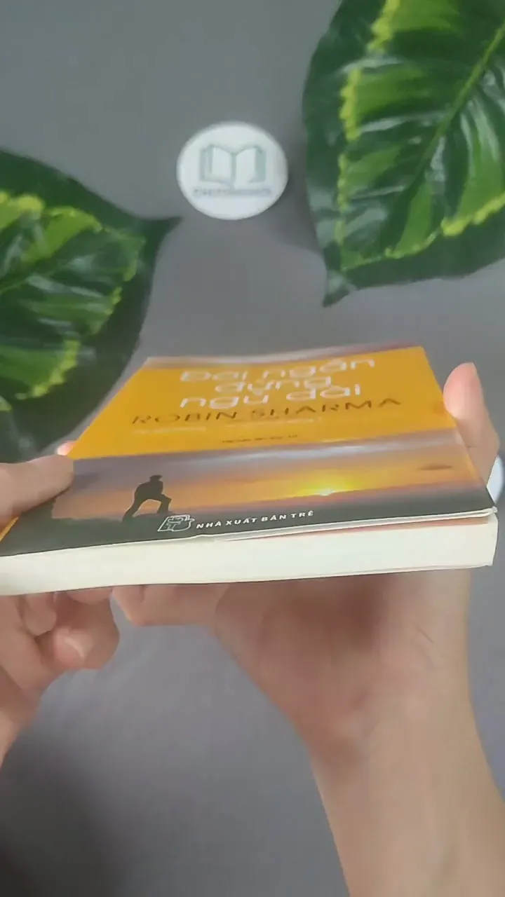 Đời Ngắn Đừng Ngủ Dài - Robin Sharma 604606